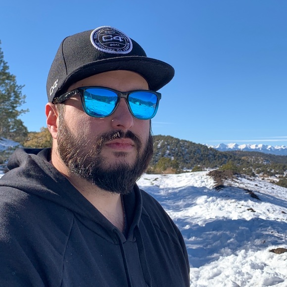 UNISEX Polarized Black Sunglasses - Picture 4 of 5